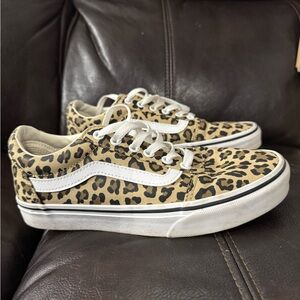 Vans Women Tan Leopard Sneakers